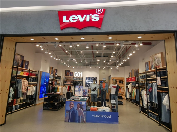 LEVI'S