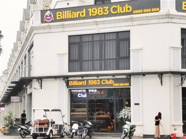 Billard 1983 Club